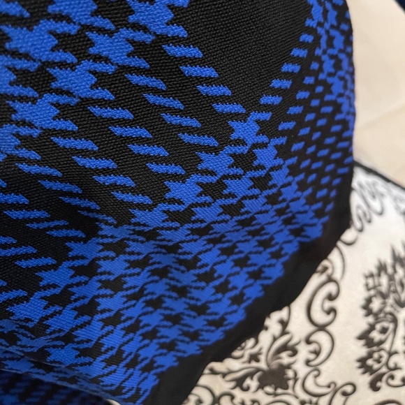 NWOT! Bebe Cobalt Blue & Black Houndstooth Cropped Cardigan SMALL Web Exclusive - Picture 13 of 16